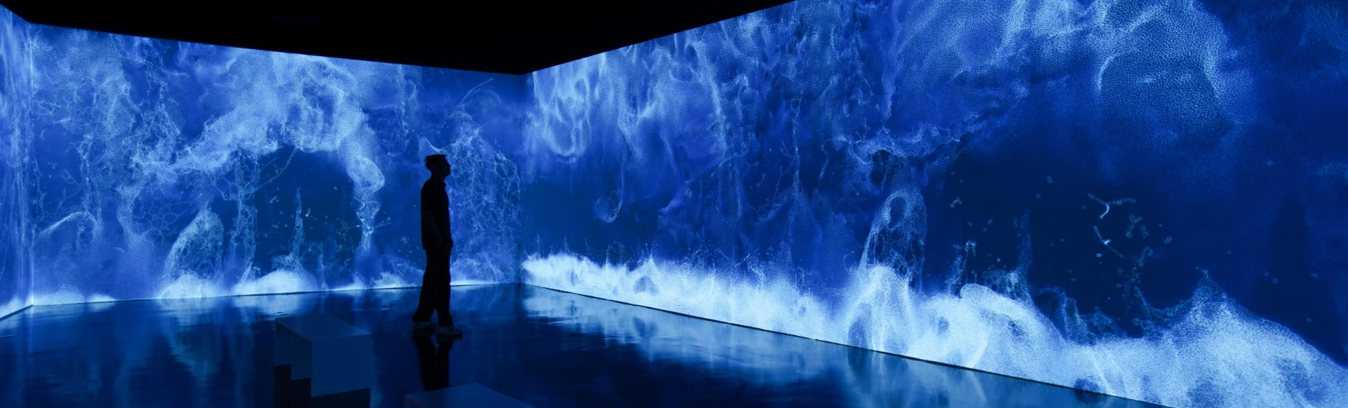 indoor-projection-mapping-event-dubai-brand-activation
