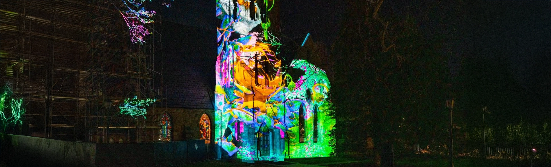 Storytelling in Immersive Installations