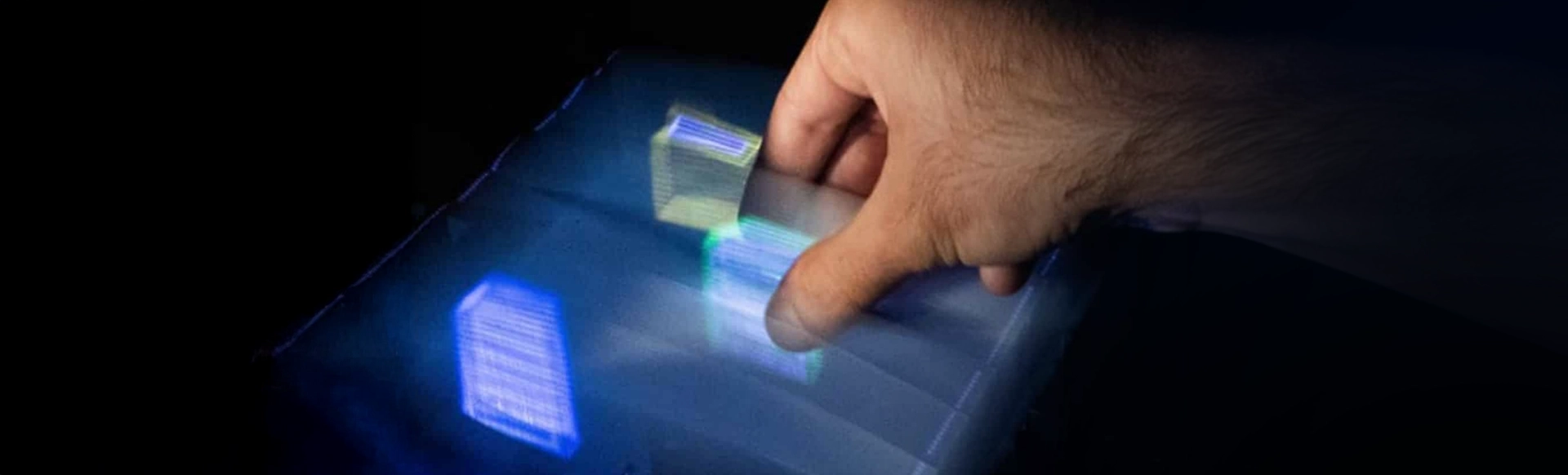 interactive hologram 