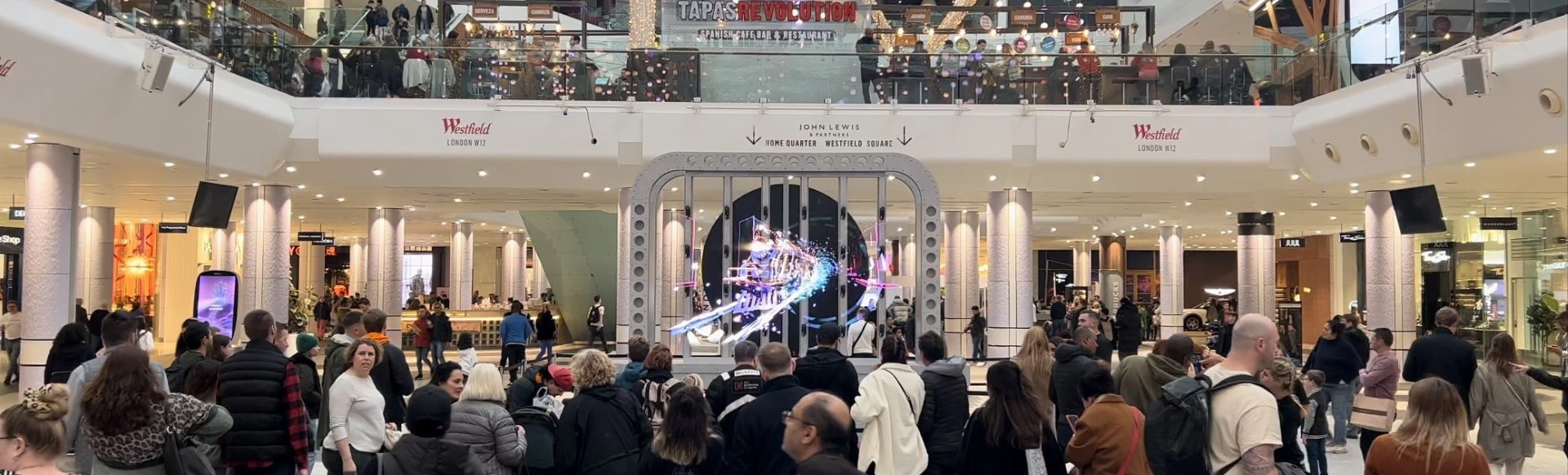 holographic-product-launch-uae-stage